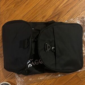 BNIP Black Emotional Baggage Duffel bag